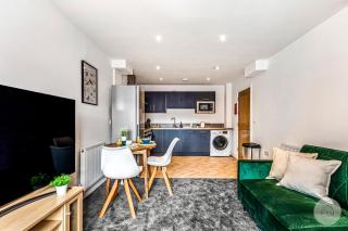 Spacious 1BR Nottingham Apt near Centre, QMC, Uni - 9