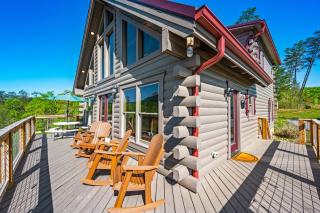 Theater Game Room Hot Tub Dog-Friendly Sleeps 12 - 2