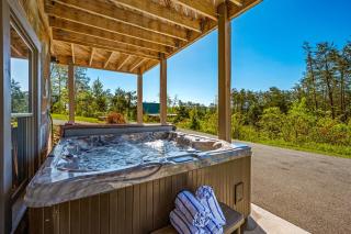 3BR Lodge w Theater, Game Room, Hot Tub, Fire Pit - 6