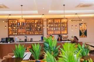 SaSa Inn and Lounge - 3