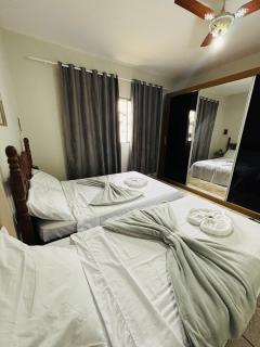Apartamento amplo, no centro, aconchegante e completo - 2