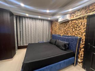 Zedge Apartments - 4