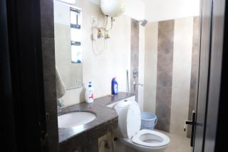 Spacious Flat in Noida 119 - 3