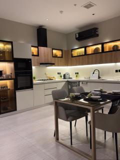 Modern apartment with spacious open spaces and 3 hotel rooms - 1
