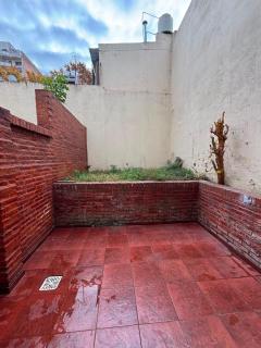 MONOAMBIENTE CON COCHERA Y PATIO - 5