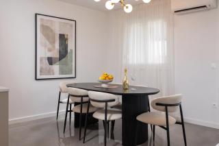 Apartment with Panoramic Sea View - 8