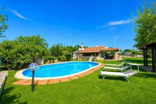 La Casa Sulla Roccia Trulli Pool - Happy Rentals - 9