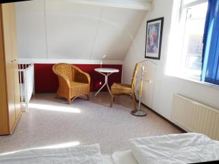 Bungalow in Breskens near the Lighthouse - 1