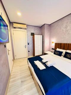 Lyon Hotel by Taksim Square - 2