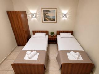 JONNY'S Rooms - 1