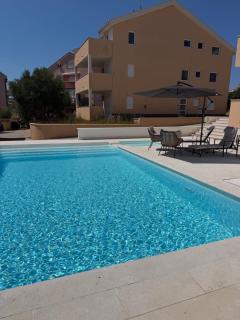 Ventana Pool Apartments - Stara Novalja - 0