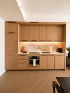 1 Br King Suite Sofa Bed Sleeps 4 Kitchen - 6