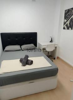 Affordable apartament or rooms in city center - 8