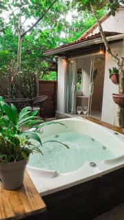 Aruana Suites com Cafe da manha,Piscina, Reserva Natural da Sapiranga 5km da Vila de Praia do Forte - 4