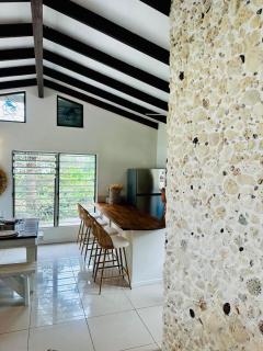 Birdies Beach house, Private Beach, Surf & Snorkel - 2