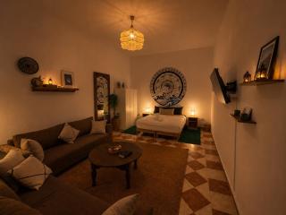 Medina Lofty Art Apartment & Sauna Fibre-Optic - 4