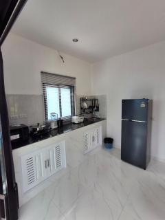 Smart TV, 5 min to Beaches, Yoga, Shops, King Bed, Cotton Sheets - 9