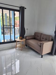 Smart TV, 5 min to Beaches, Yoga, Shops, King Bed, Cotton Sheets - 3