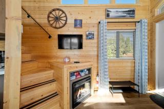 The Peaceful Pine Cabin at Rocky Rim Resort - 4