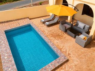Villa with traditional swimming pool near the sea - 9