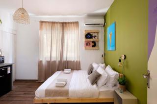 Localz House- Trumpeldor Beach - 6