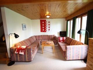 Spacious chalet in Randogne near Crans Montana - Randogne - 8