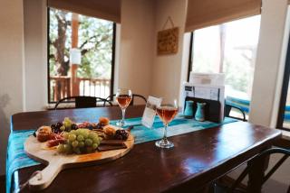 Mountain Top Medicine Pk Cabin Hot tub Sleeps 6 - 0