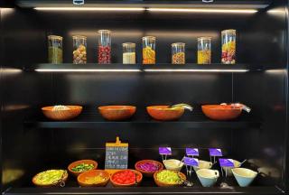 Four Points by Sheraton Rizhao Central Activities Zone - 4