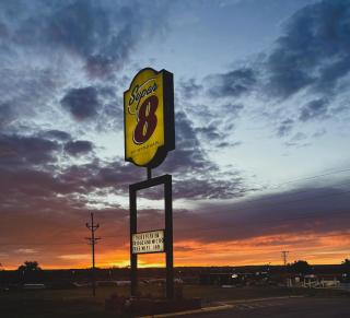 Super 8 by Wyndham Miles City - 0