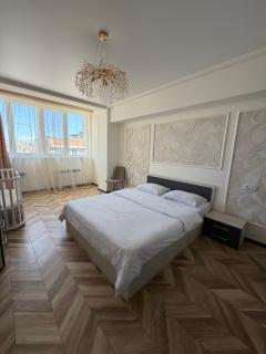 Spacious 2-Bedroom Apartment in the Heart of Yerevan - 4
