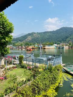Mudasir Home Stay - 3