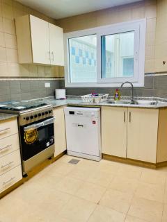 Apartment in Muscat - Easy Walk to the Beach - 1