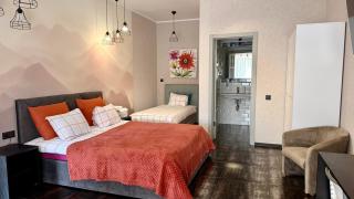 Chayka Home Hotel - 6