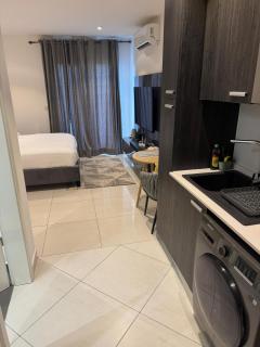 The Lennox luxury suite - 6