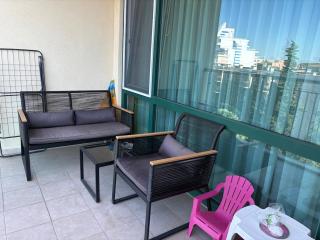 Miramar Palace 612 - 2
