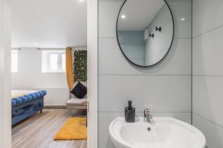 Flat 02 Modern Studio - Prime TV - Parking - Wi-Fi - 3