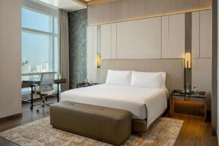 The Ritz-Carlton Jakarta, Pacific Place - 4