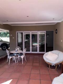 Northcliff cottage with backup water and solar - 5