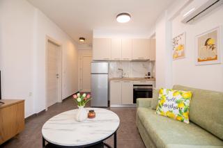 Green Almond's Family Apartment - 7