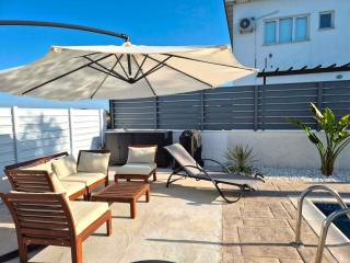 Limnelia Luxury 3BR Villa with pool Near Ayia Napa - 2