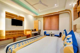 Hotel York Legacy 2 Min Walk From New Delhi Railway Station - 3