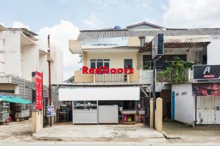 RedDoorz at Tara Homestay Palembang - 9