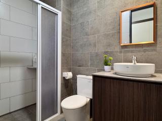 The Podium-Studio-Free 1 Parking-6 Pax-D363A - 8