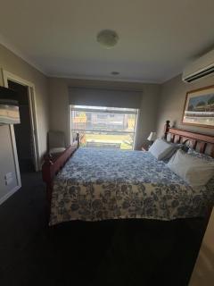 Park Views Guest Room - 5