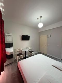 Hotel Demms - 8