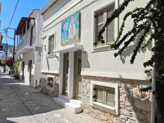 Cicones Boutique Apartments - 7