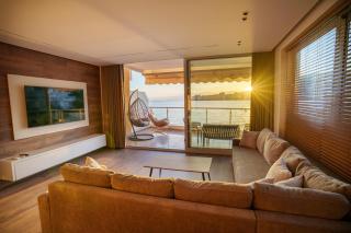 Frontline sea view apartment - 1