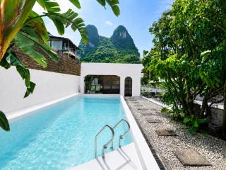 Yangshuo Mosu Hotel,Near the Yulong River - 0