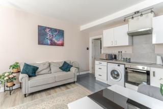 Perfect 1 Bedroom Apartment in Whitehall, Bristol - 7