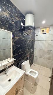 Hill View Luxury 2BHK Free Parking - 4